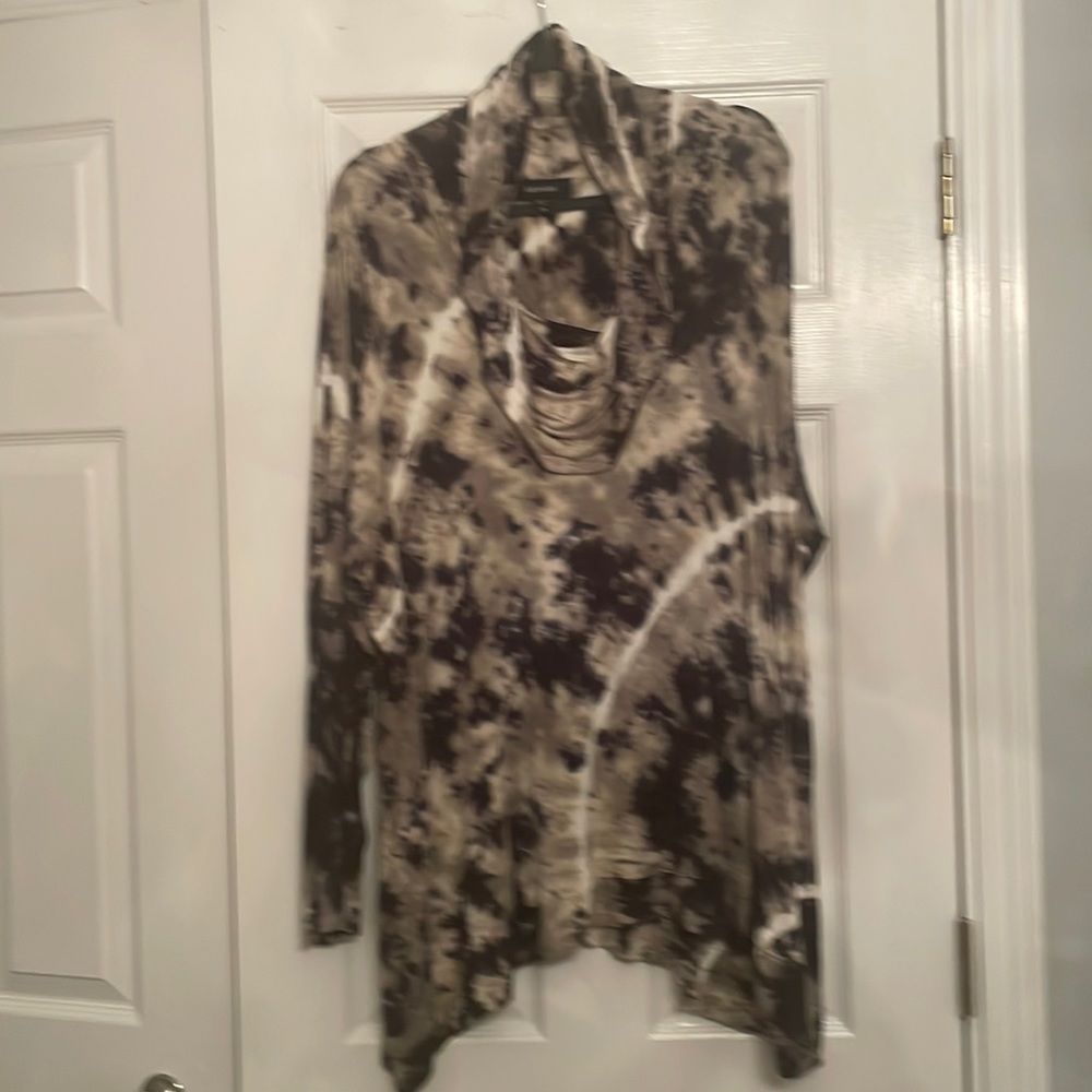 Karen Kane, tie dye casual top3x excellent condition